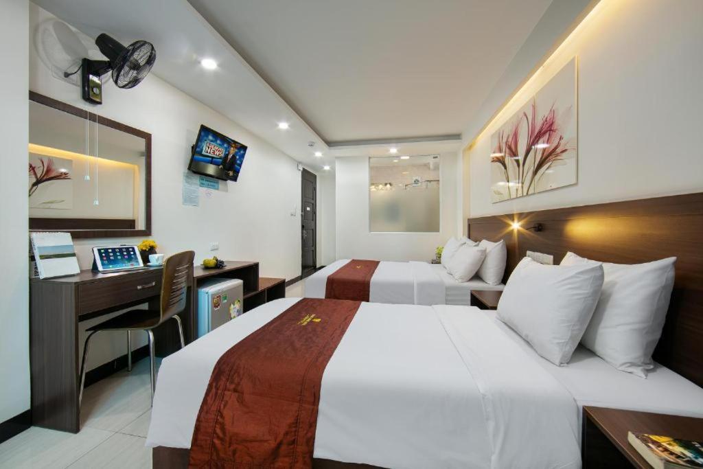Quang Chung Hotel - 56 Le Van Thiem - By Bay Luxury Hanoi Esterno foto